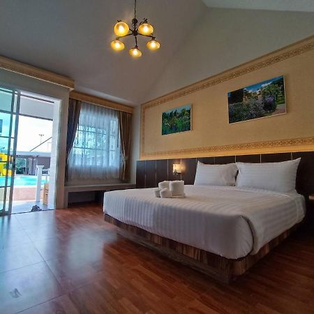 English Resotel : อิงลิช รีโซเทล Nakhon Si Thammarat Εξωτερικό φωτογραφία