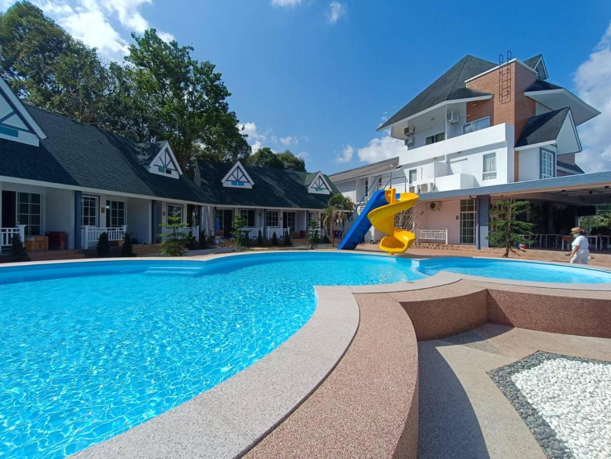 English Resotel : อิงลิช รีโซเทล Nakhon Si Thammarat Εξωτερικό φωτογραφία